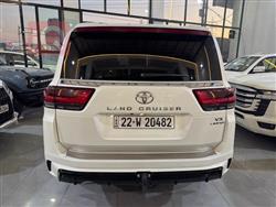 تۆیۆتا لاند کروزەر